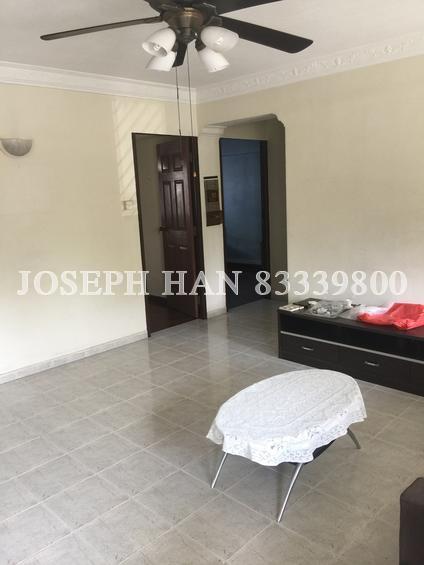 Hougang Avenue 10 thumbnail photo